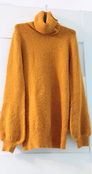 Maglioncino collo alto senape