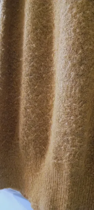 Maglioncino collo alto senape