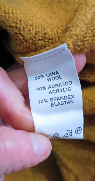 Maglioncino collo alto senape