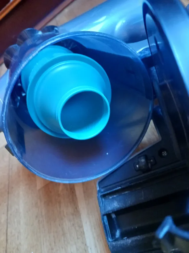 Aspirador Cecotec Conga Thunderbrush 560