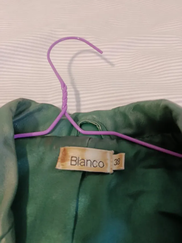 Chaqueta de piel verde