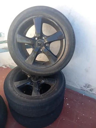 Llantas Mazda R16