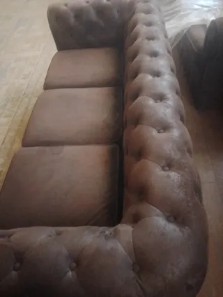 Sofá Chester Marrón Terciopelo