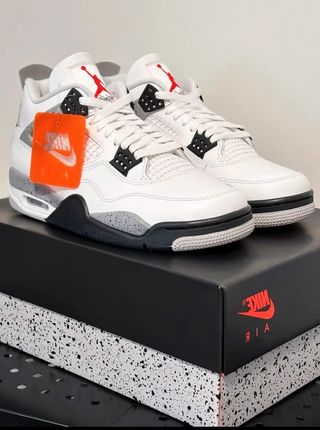 Air Jordan 4 Cemento Talla 42