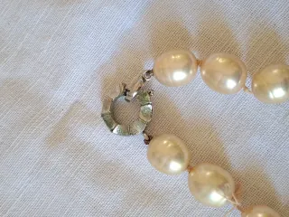Collana perle con chiusura a cerchio