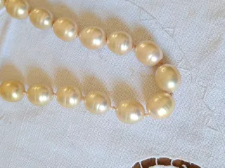 Collana perle con chiusura a cerchio