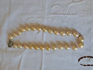 Collana perle con chiusura a cerchio