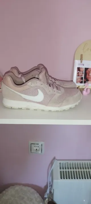Deportivas Nike Mujer Rosas y Blancas