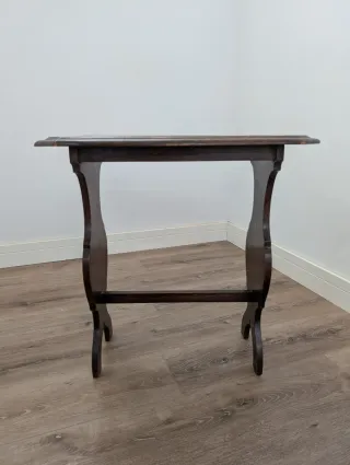 Tavolo in legno massello