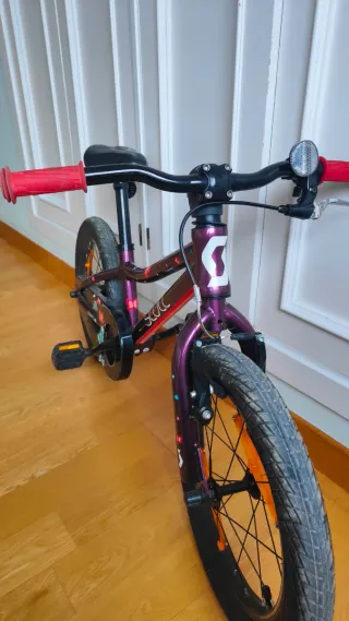 Bici Scott morada 3-6 años