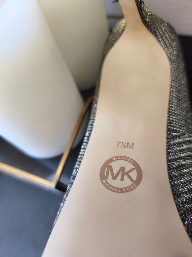 Zapatos Michael Kors Peep Toe Erika Dorados/Platea