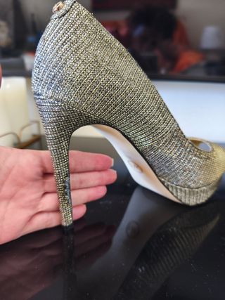 Zapatos Michael Kors Peep Toe Erika Dorados/Platea