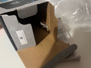 Scatola e manuale Nintendo 2DS XL Nero e Turchese