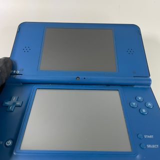 Nintendo DSi XL Blu con caricabatterie