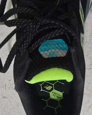 Zapatillas New Balance 680 Negras y Turquesa