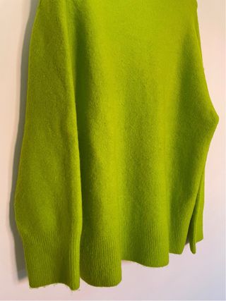 Jersey oversize de punto en verde fosforito