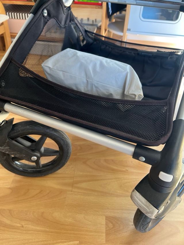 Carrito Bugaboo en muy buen estado