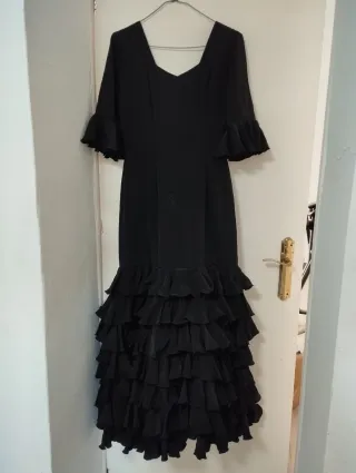 Vestido Flamenca Negro Hecho a Mano