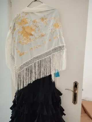 Vestido Flamenca Negro Hecho a Mano