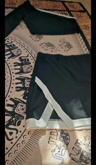 Conjunto NUEVO Shein – Falda + Camiseta Talla L