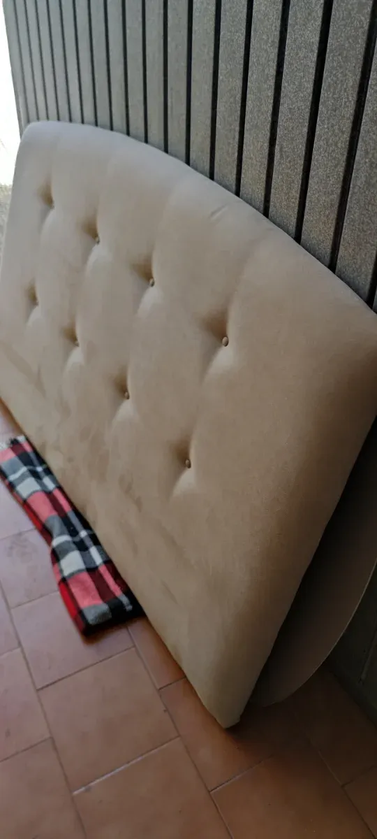 Cabecero de tela bege