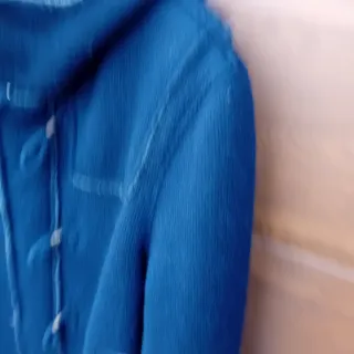 Giaccone uomo blu con cappuccio