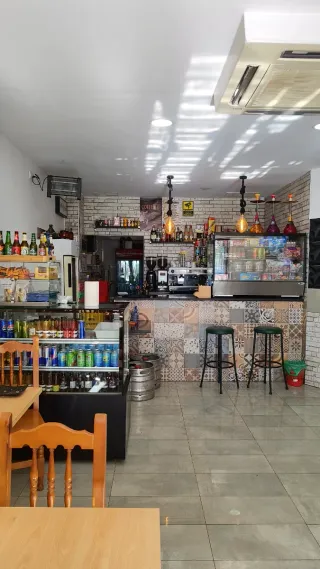 Traspaso bar con terraza