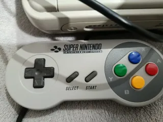 Super Nintendo con 2 mandos y Ever Drive con juego
