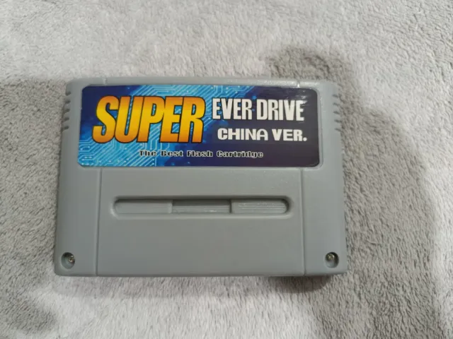 Super Nintendo con 2 mandos y Ever Drive con juego