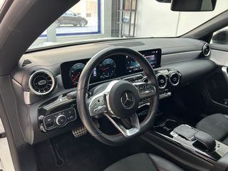 Mercedes-Benz Clase CLA 200d AMG Line, Black Line