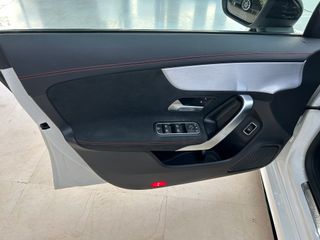 Mercedes-Benz Clase CLA 200d AMG Line, Black Line