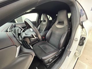 Mercedes-Benz Clase CLA 200d AMG Line, Black Line