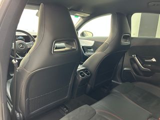 Mercedes-Benz Clase CLA 200d AMG Line, Black Line