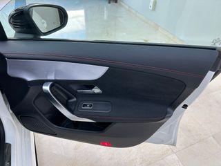 Mercedes-Benz Clase CLA 200d AMG Line, Black Line