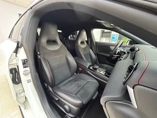 Mercedes-Benz Clase CLA 200d AMG Line, Black Line