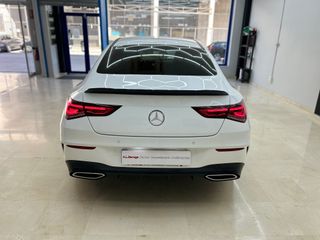 Mercedes-Benz Clase CLA 200d AMG Line, Black Line