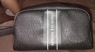 Bolso neceser Armani Exchange original unisex negr