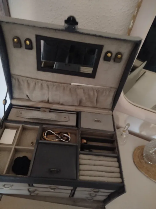 Joyero vintage gris piedra