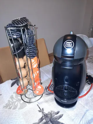 Cafetera Krups Dolce Gusto + Cápsulas