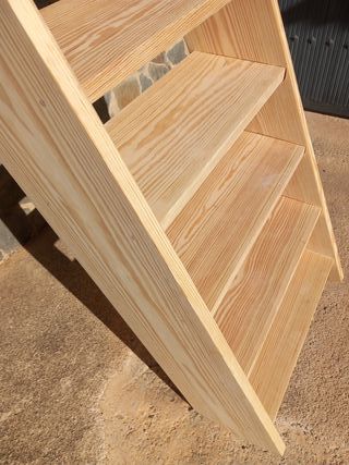 Escalera de madera