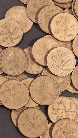 N. 70 monete da 20 Lire italiane , anni 1957