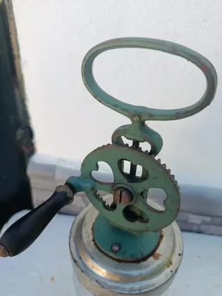 Batidora Manual Antigua ElMA