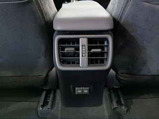 Lexus UX 2.0 300h UX Plus