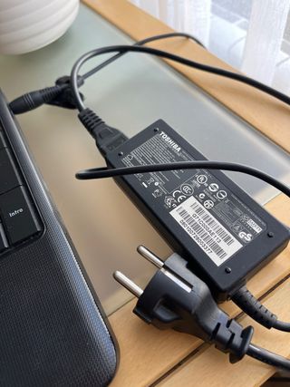 Portátil Toshiba Satellite Negro