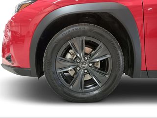 Lexus UX 2.0 300h UX Plus