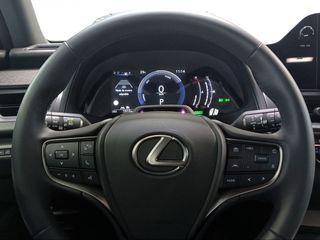 Lexus UX 2.0 300h UX Plus