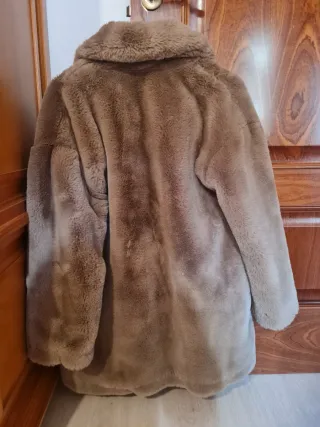 Abrigo pelo Zara beige/marrón