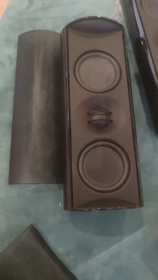 Altavoces Harman Kardon Negros