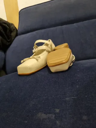 Zapatillas Bailarina Doble Hebilla Lazo Beige