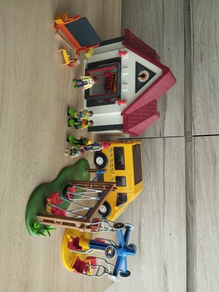 Playmobil Scuola, Autobus e Altalene